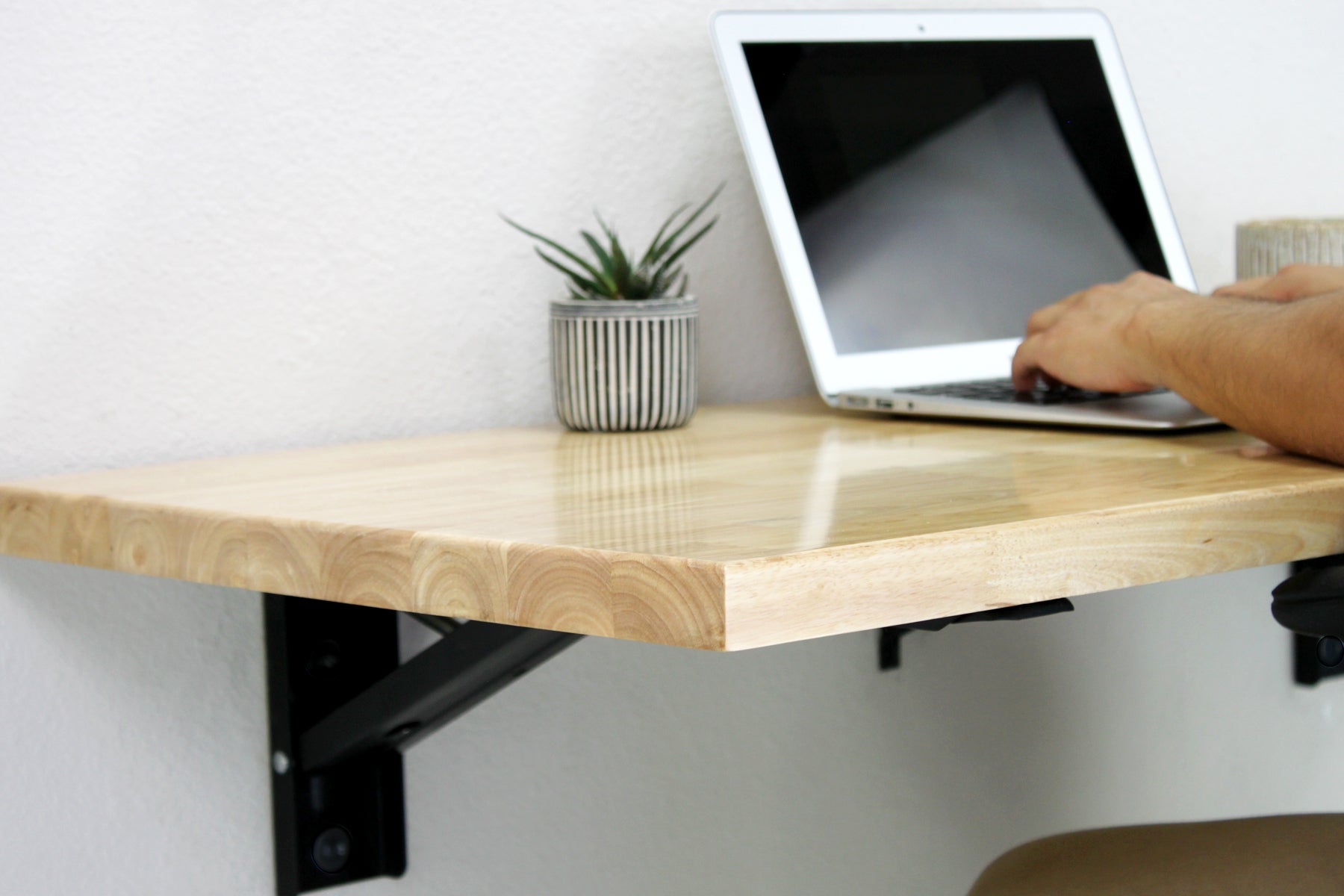 Wall-Mounted Folding Workbench